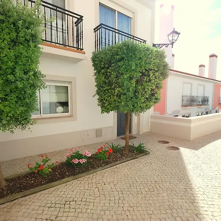 Charming Townhouse Praia D'el Rey Σπίτι διακοπών