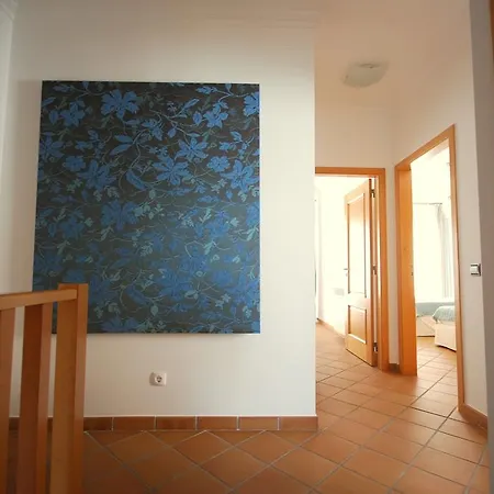 Charming Townhouse Praia D'el Rey *